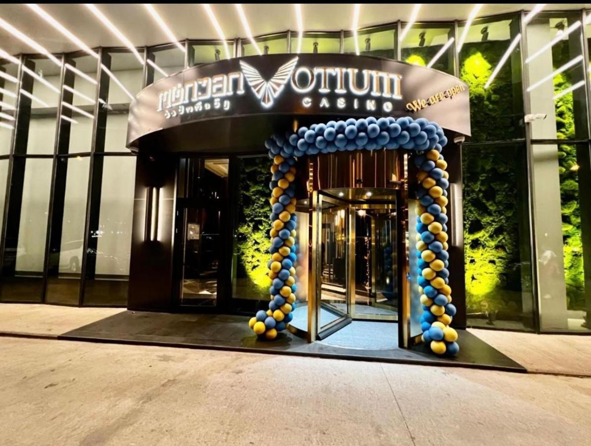 Hotel Royal Panorama Courtyard Batumi Exterior foto